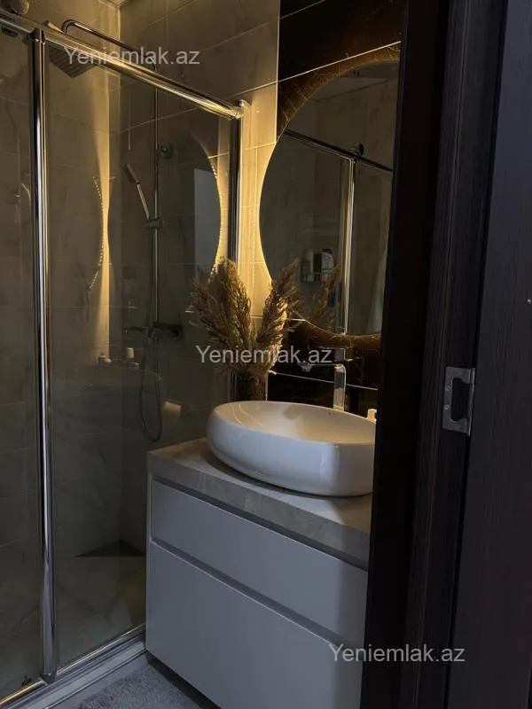 Satılır 3 otaqlı yeni tikili 110 m²