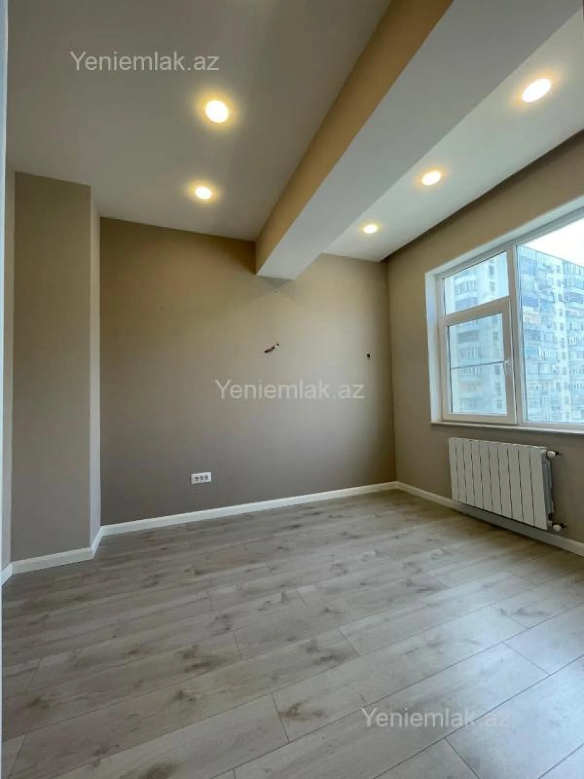 Satılır 3 otaqlı yeni tikili 85 m²