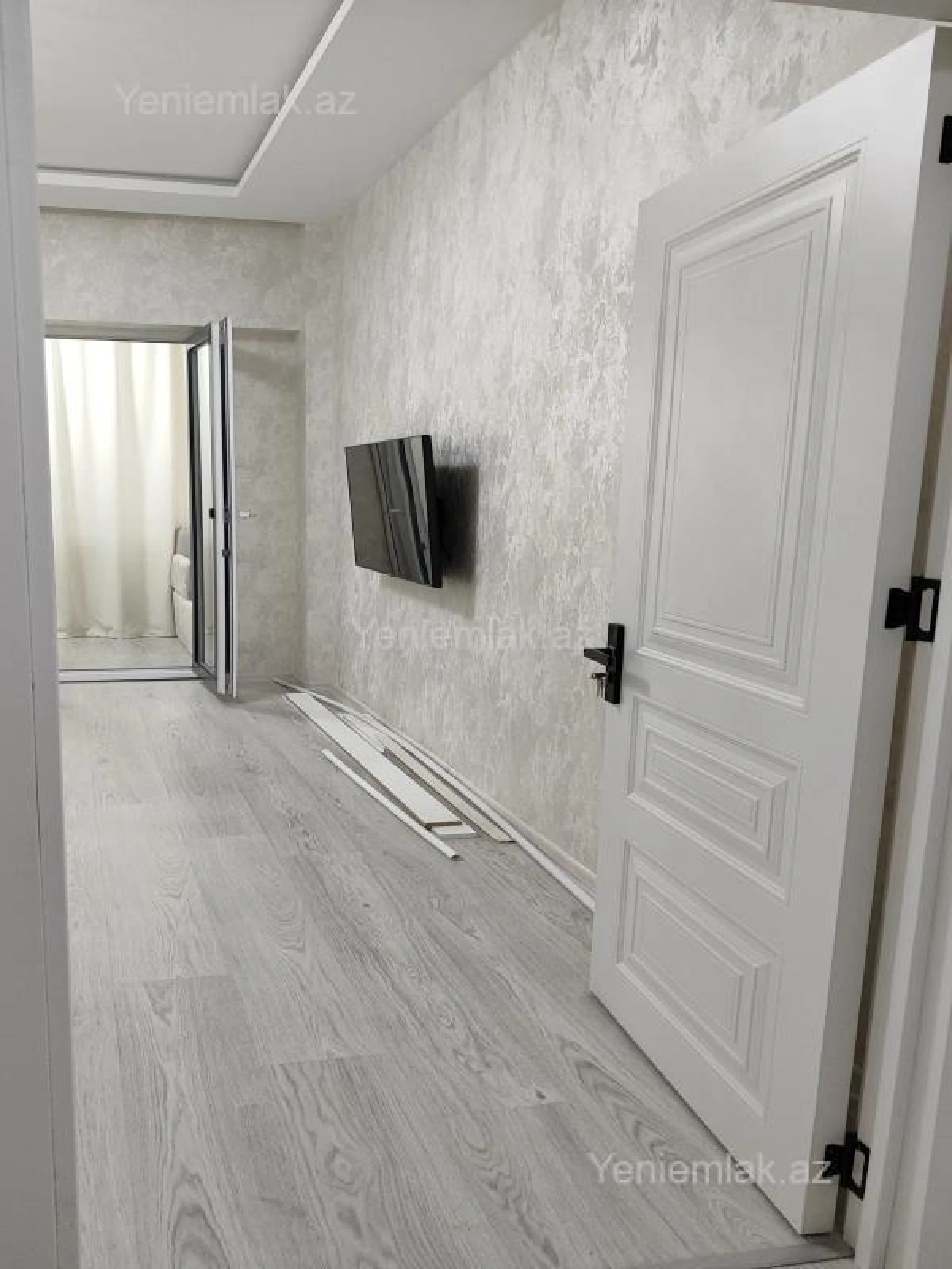 Satılır 2 otaqlı yeni tikili 75 m²
