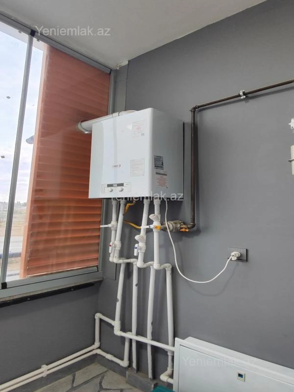 Satılır 2 otaqlı yeni tikili 75 m²