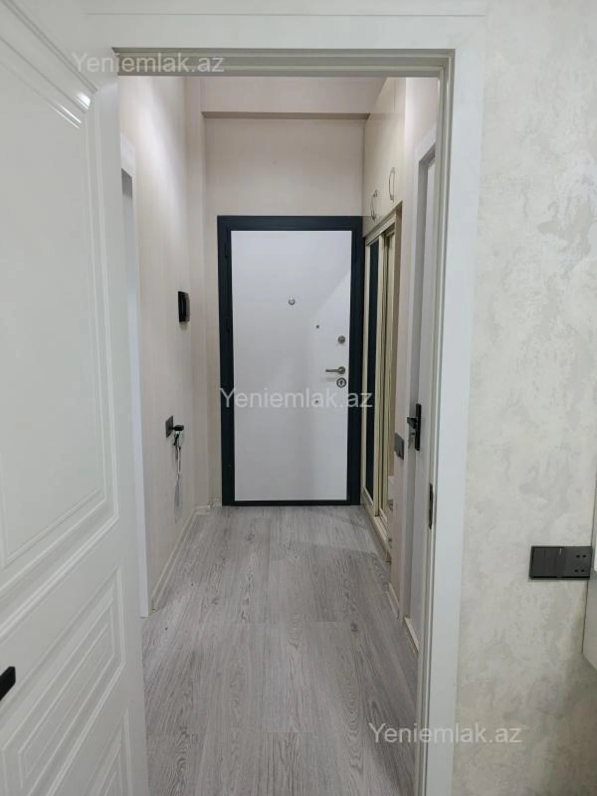 Satılır 2 otaqlı yeni tikili 75 m²