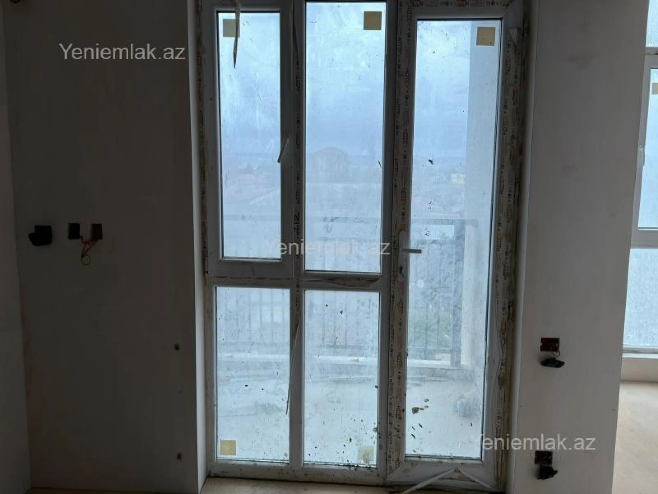 Satılır 2 otaqlı yeni tikili 60 m²