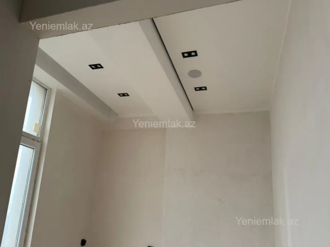 Satılır 2 otaqlı yeni tikili 60 m²