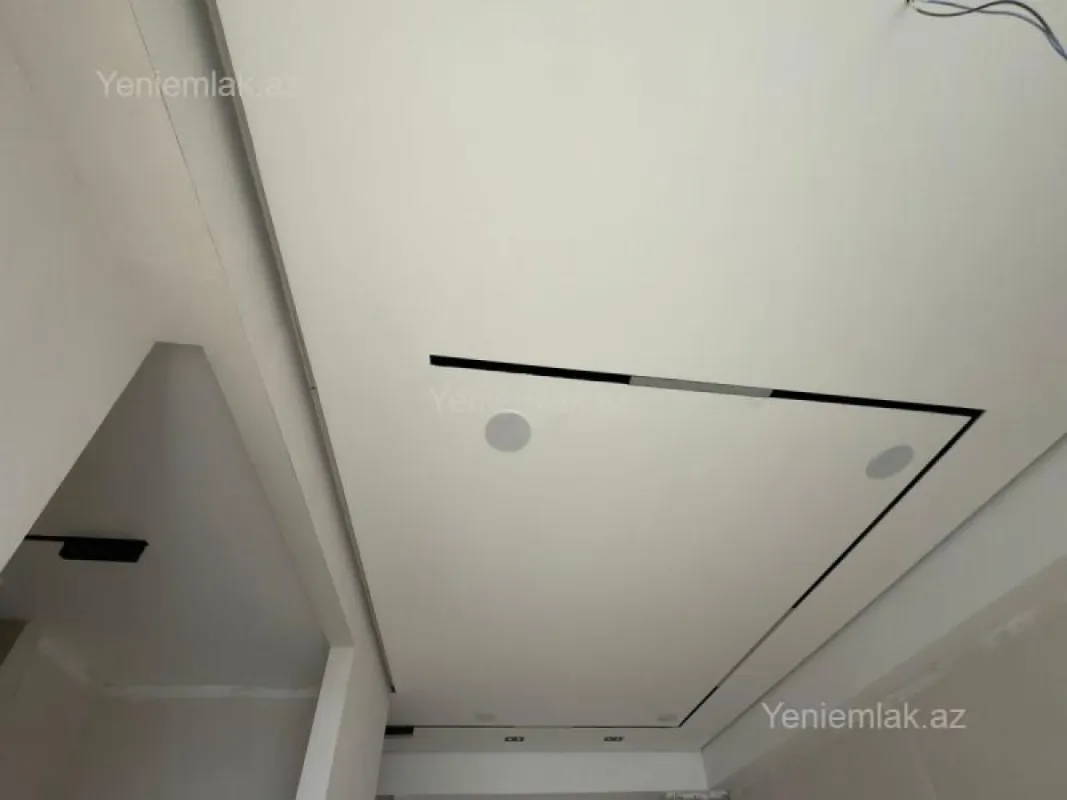 Satılır 2 otaqlı yeni tikili 60 m²