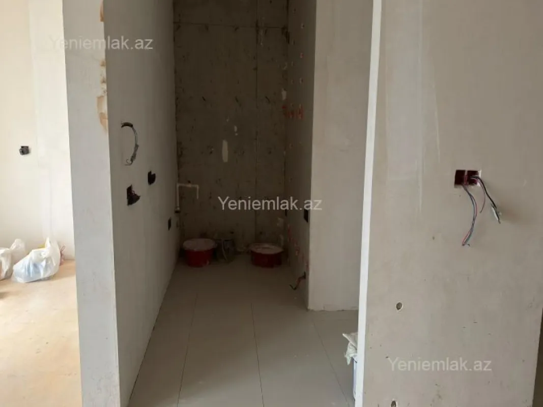 Satılır 2 otaqlı yeni tikili 60 m²