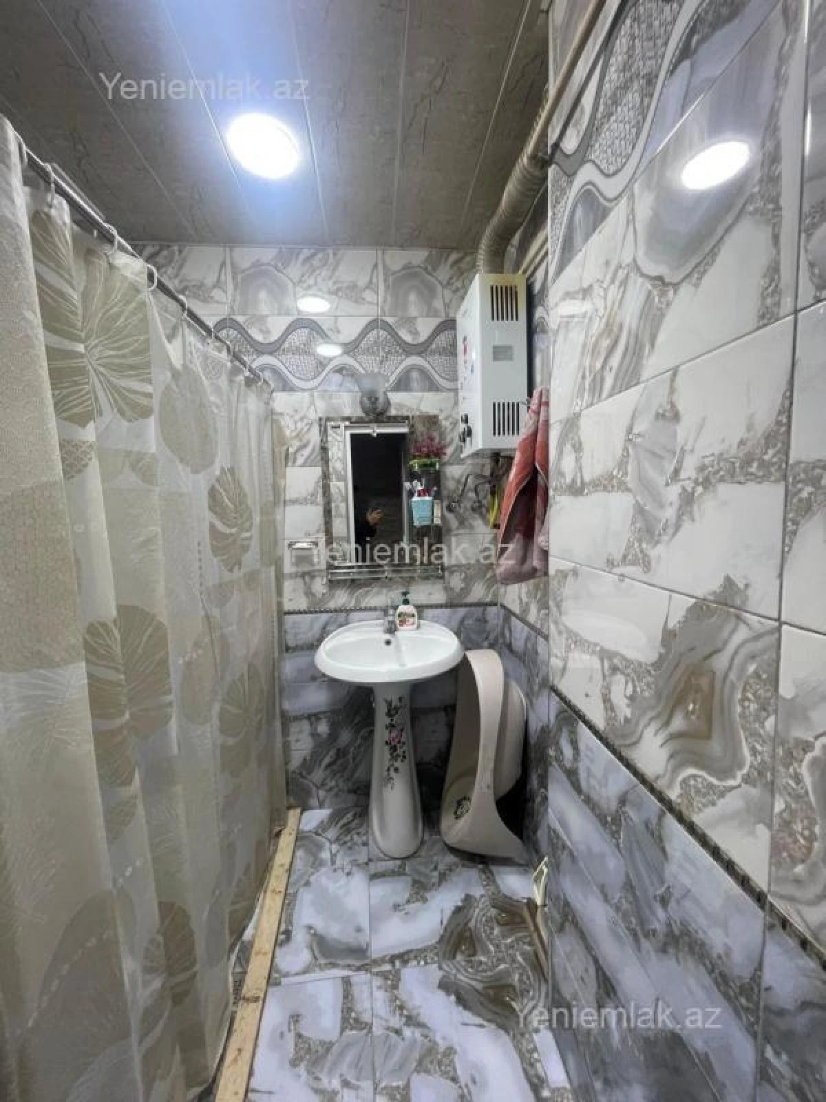 Satılır 3 otaqlı köhnə tikili 80 m²