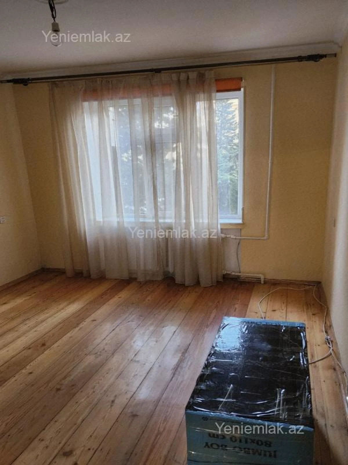 Satılır 3 otaqlı köhnə tikili 80 m²