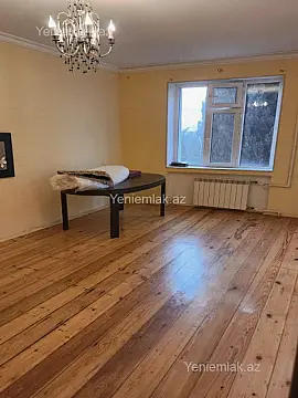Satılır 3 otaqlı köhnə tikili 80 m²