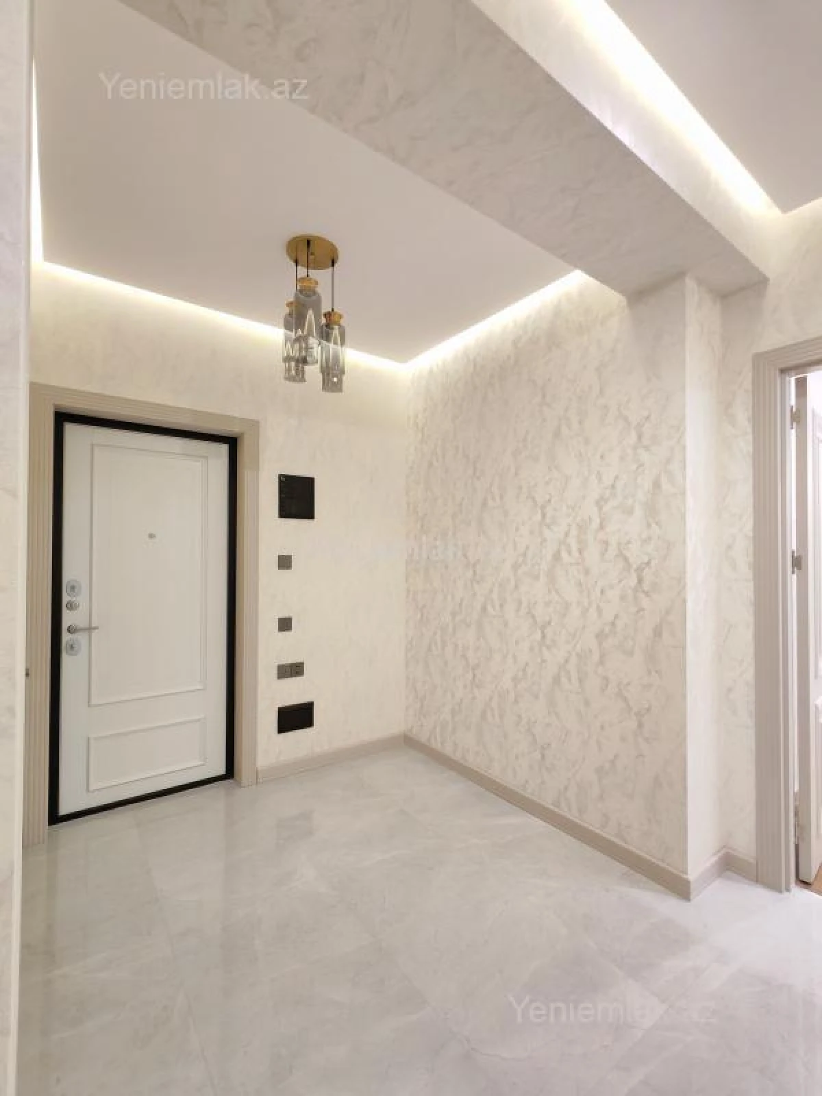 Satılır 2 otaqlı yeni tikili 65 m²