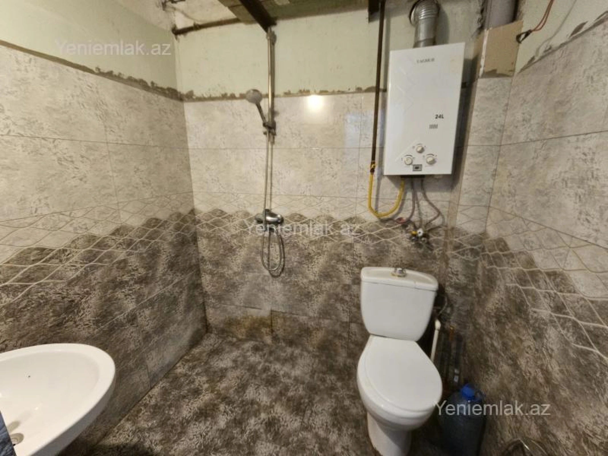 Satılır 1 otaqlı köhnə tikili 37 m²