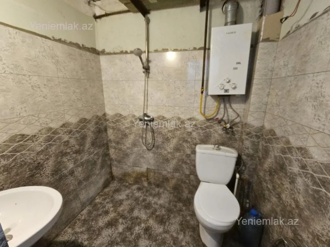 Satılır 1 otaqlı köhnə tikili 37 m²