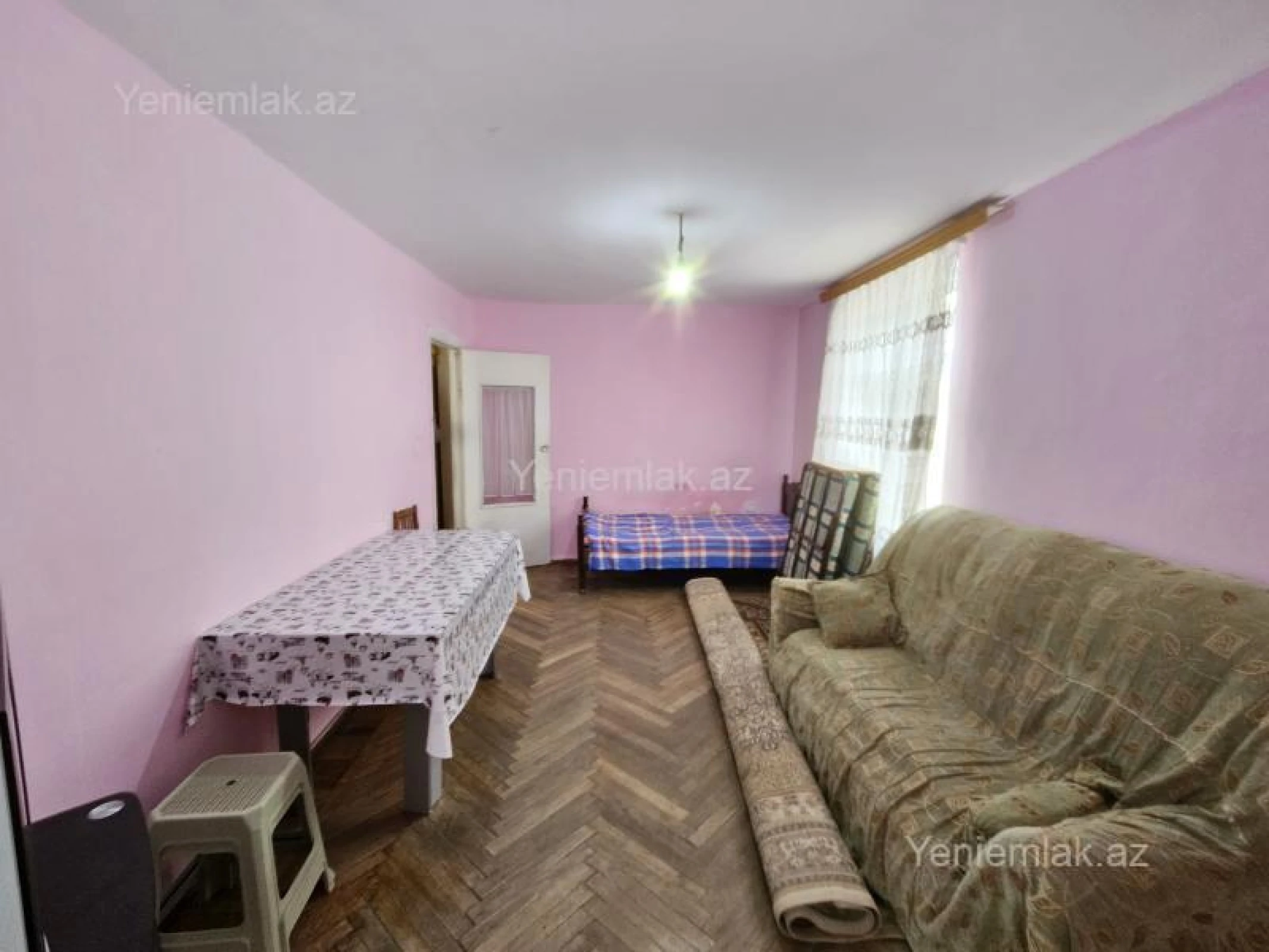 Satılır 1 otaqlı köhnə tikili 37 m²