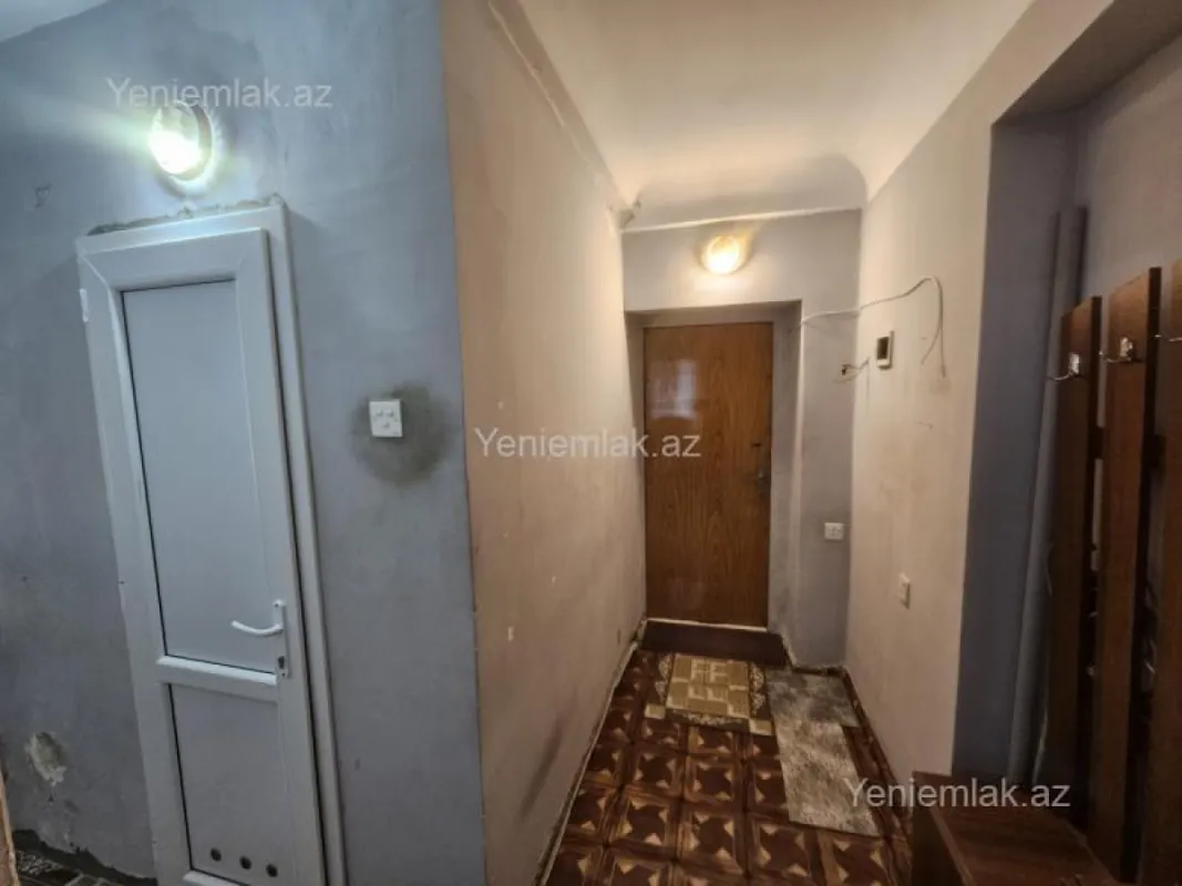 Satılır 1 otaqlı köhnə tikili 37 m²