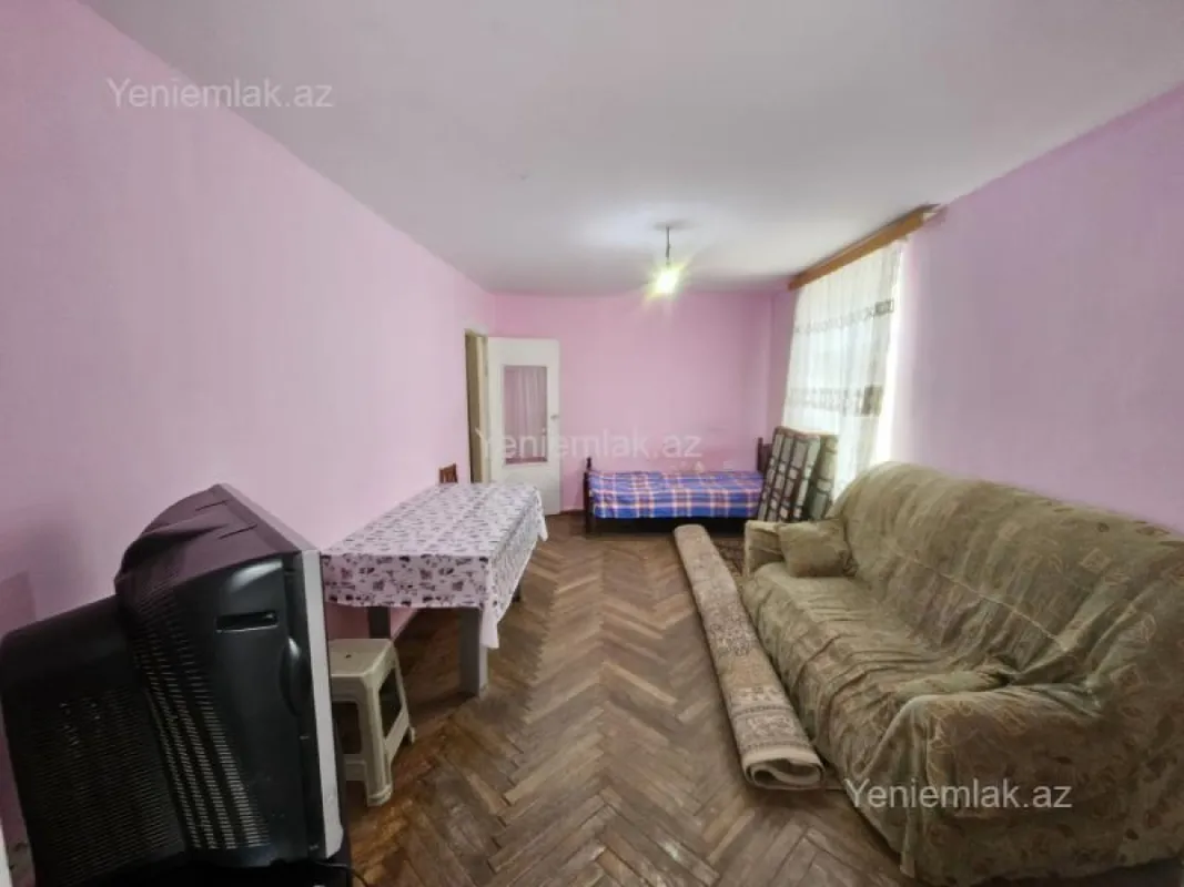 Satılır 1 otaqlı köhnə tikili 37 m²