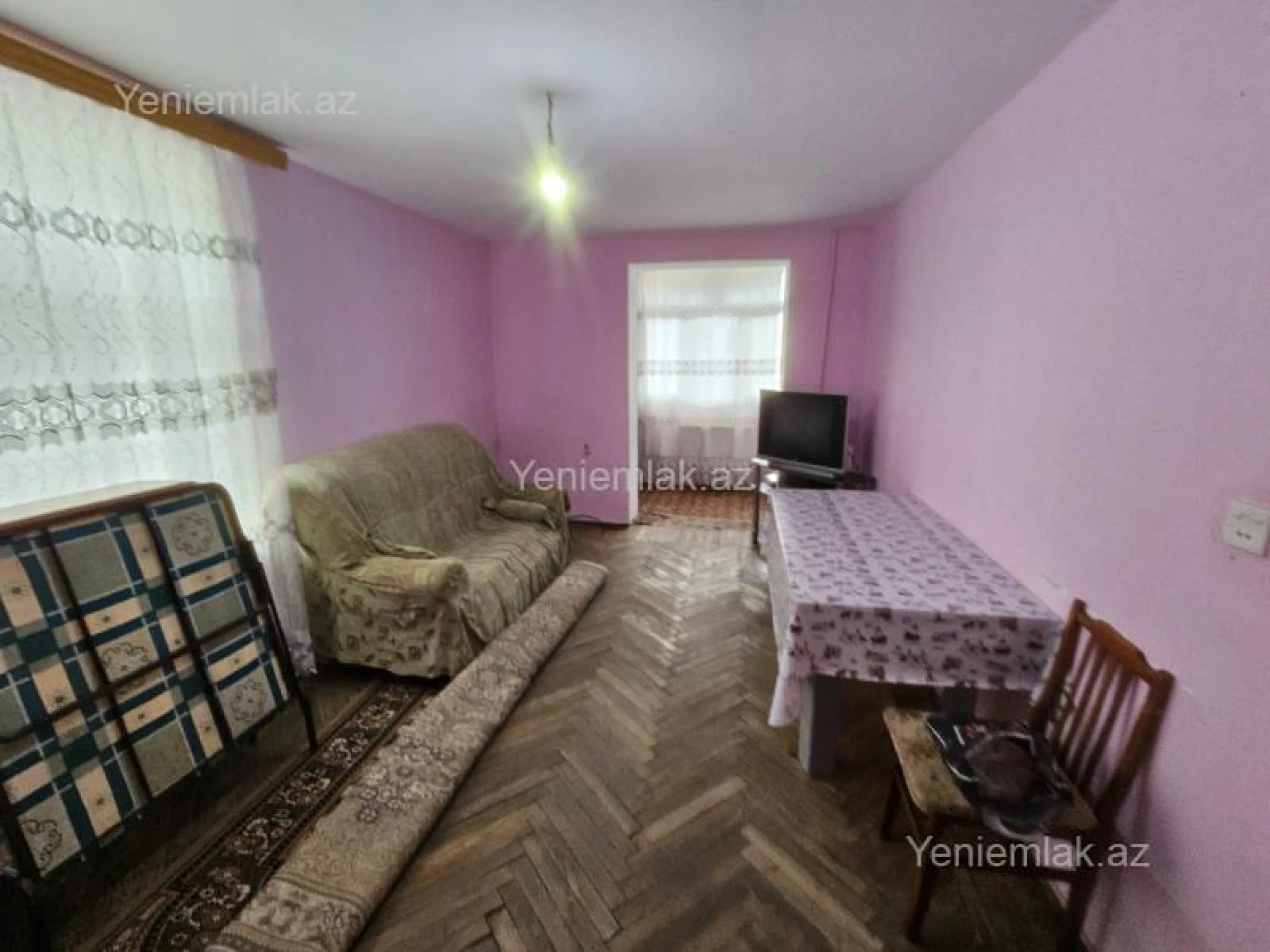 Satılır 1 otaqlı köhnə tikili 37 m²