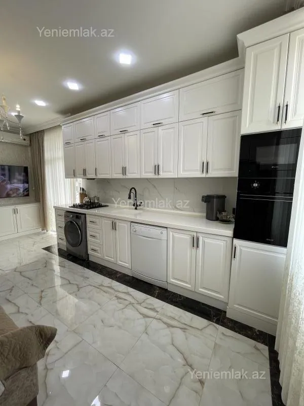 Satılır 3 otaqlı yeni tikili 114 m²