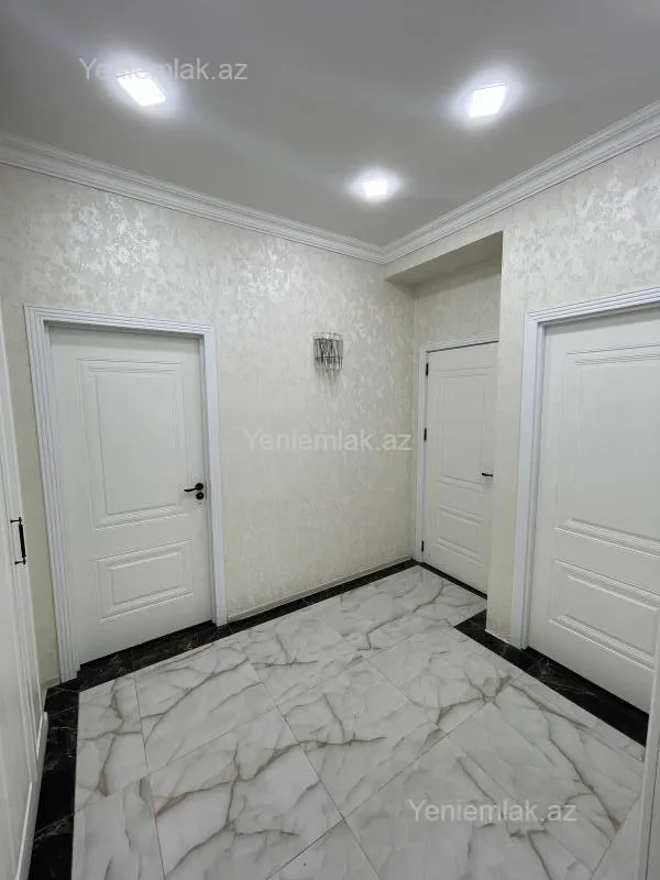 Satılır 3 otaqlı yeni tikili 114 m²