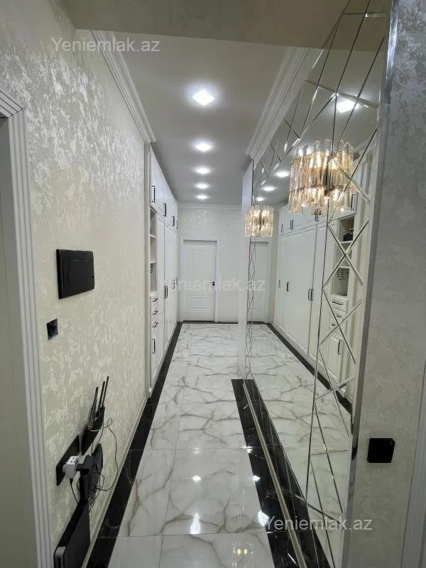 Satılır 3 otaqlı yeni tikili 114 m²