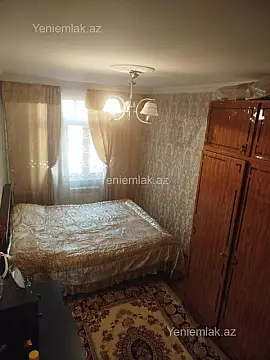 Satılır 3 otaqlı köhnə tikili 70 m²