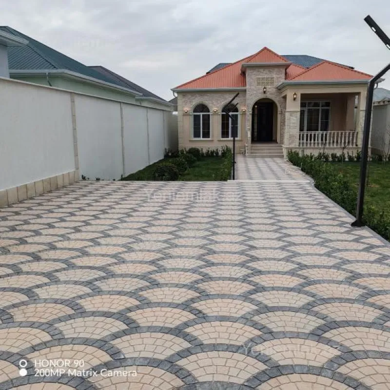 Satılır 4 otaqlı həyət evi 145 m²