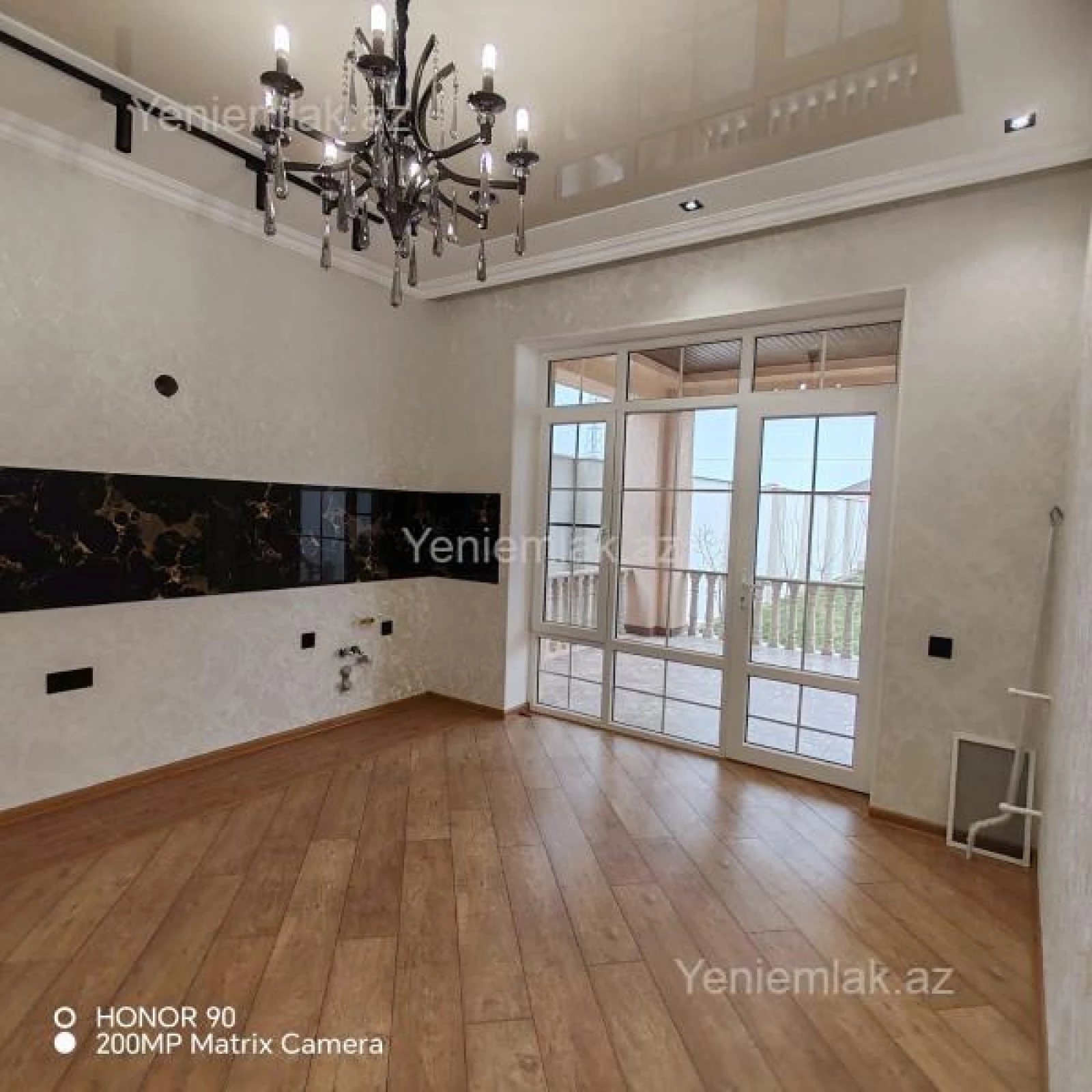 Satılır 4 otaqlı həyət evi 145 m²
