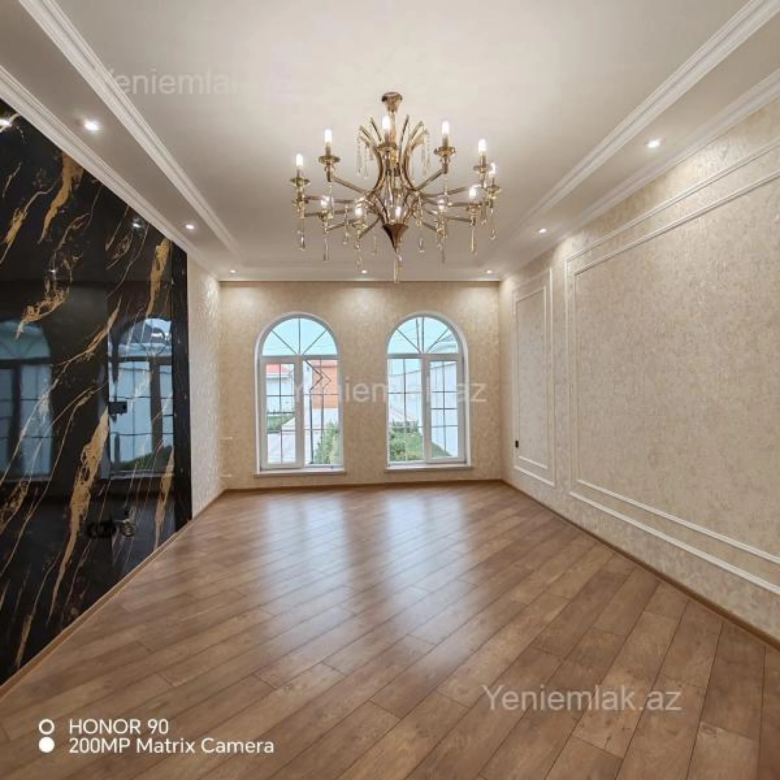 Satılır 4 otaqlı həyət evi 145 m²