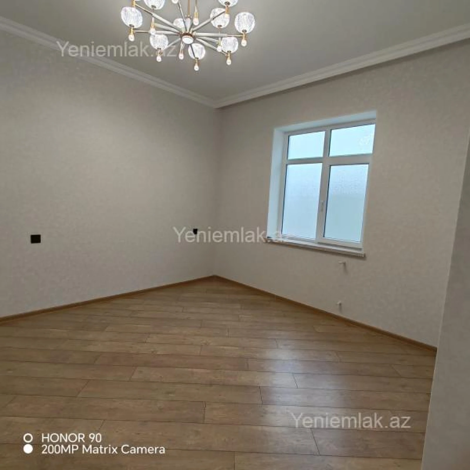 Satılır 4 otaqlı həyət evi 145 m²
