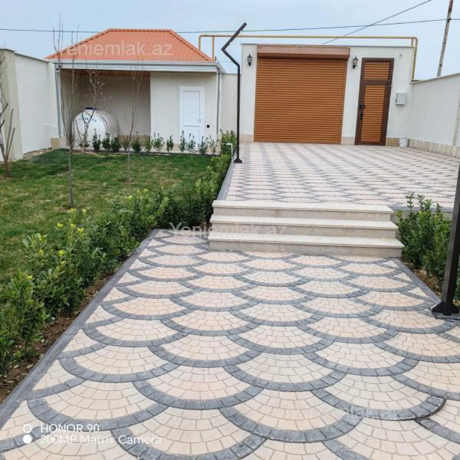Satılır 4 otaqlı həyət evi 145 m²