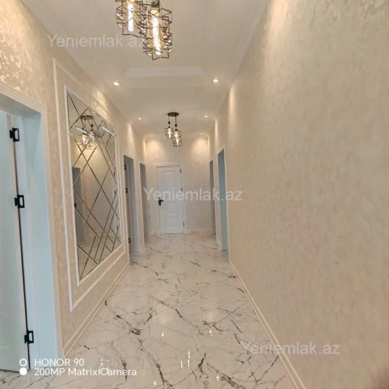 Satılır 4 otaqlı həyət evi 145 m²