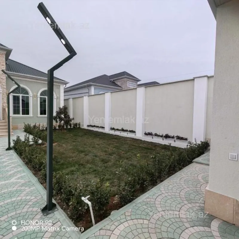 Satılır 4 otaqlı həyət evi 145 m²