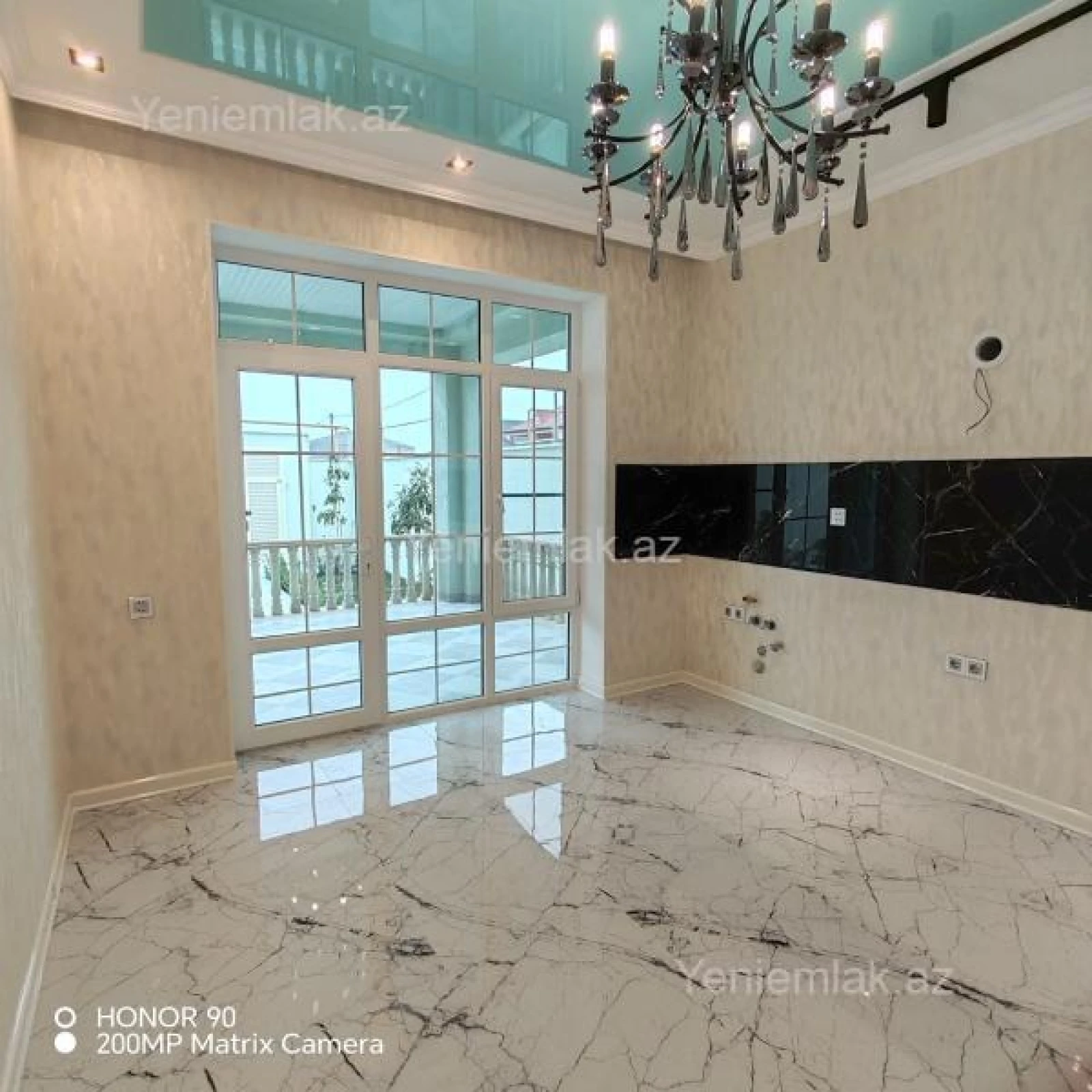 Satılır 4 otaqlı həyət evi 145 m²