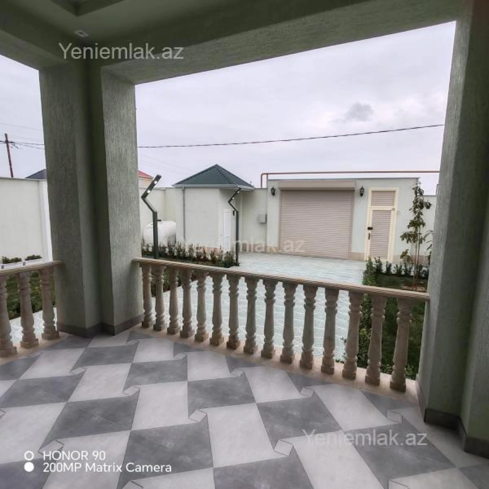 Satılır 4 otaqlı həyət evi 145 m²