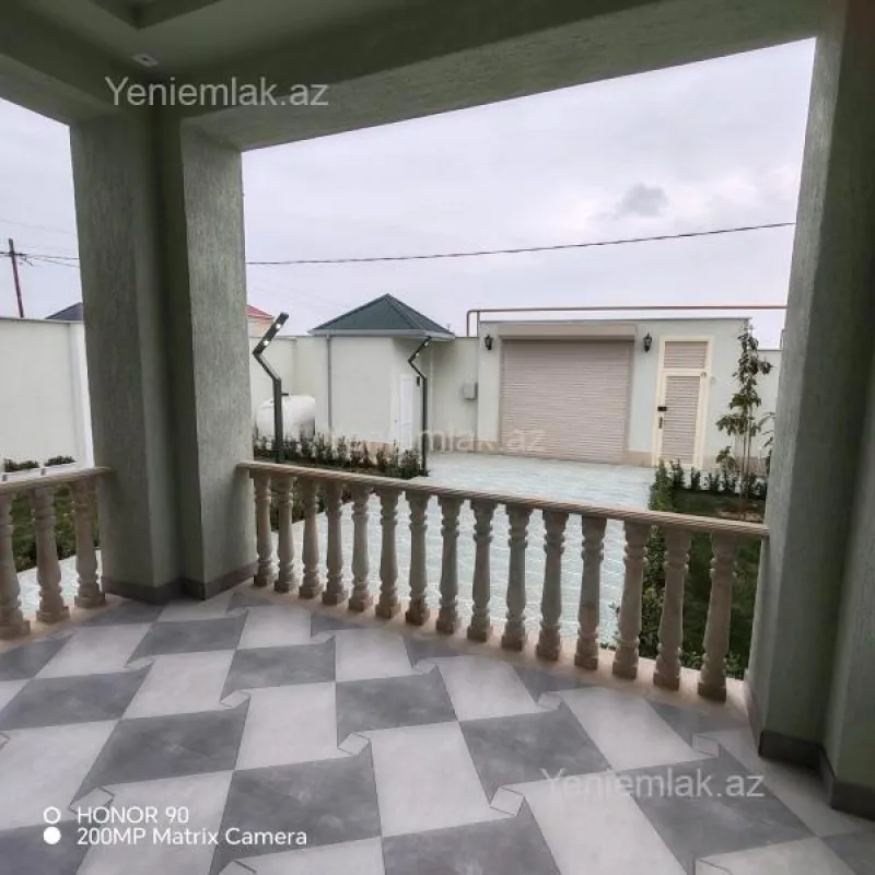 Satılır 4 otaqlı həyət evi 145 m²
