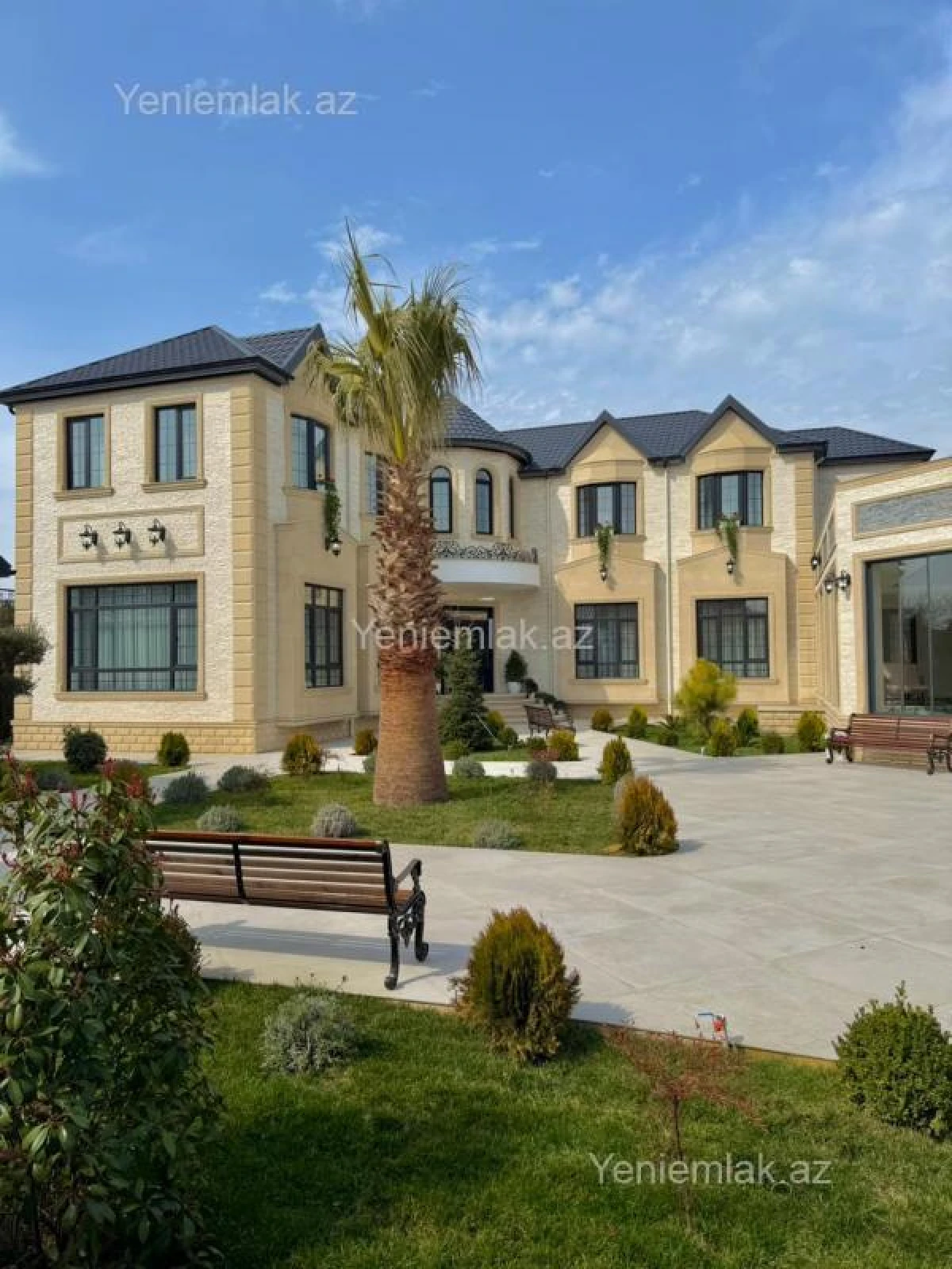 Satılır 7 otaqlı həyət evi 600 m²
