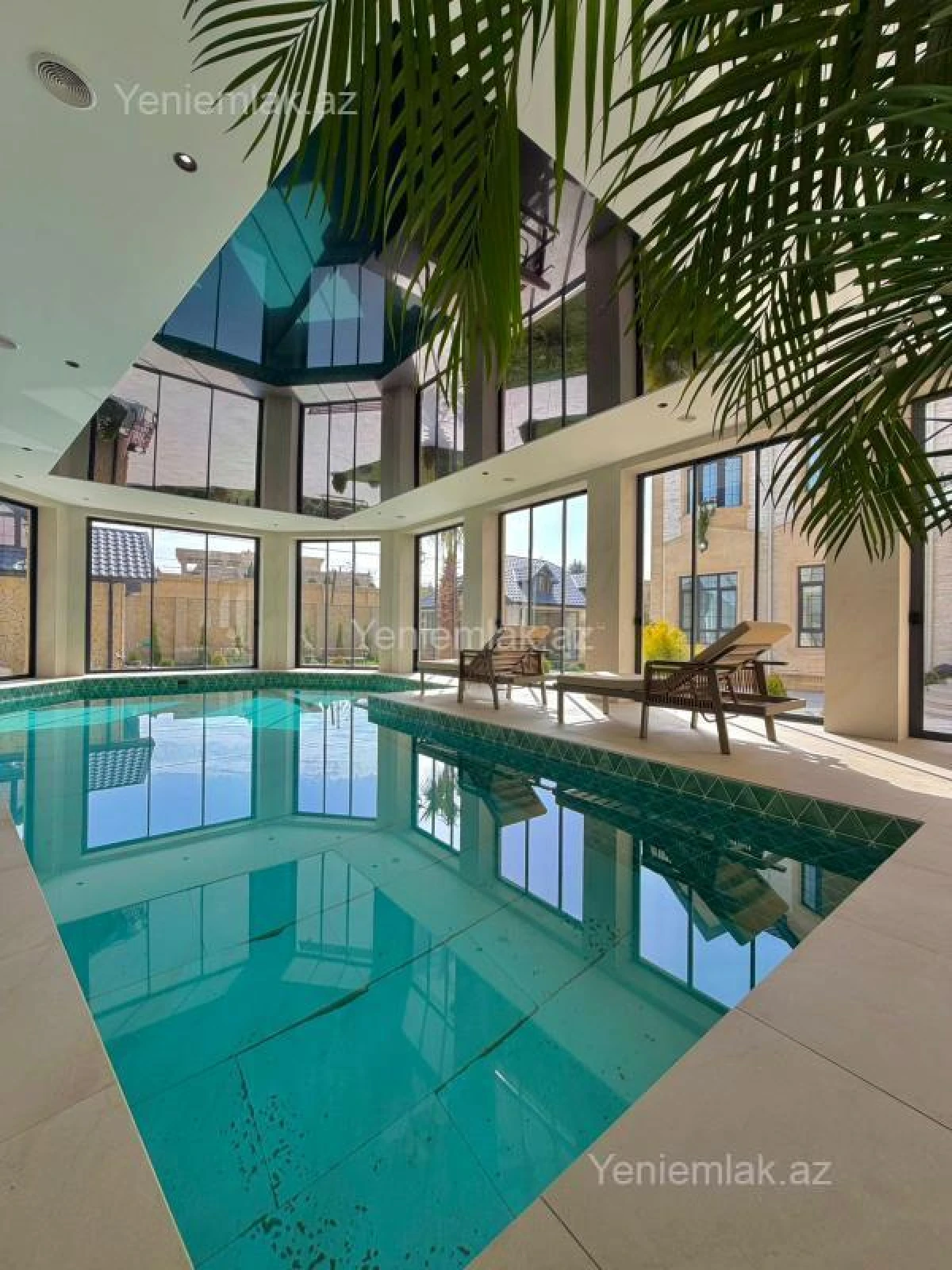 Satılır 7 otaqlı həyət evi 600 m²