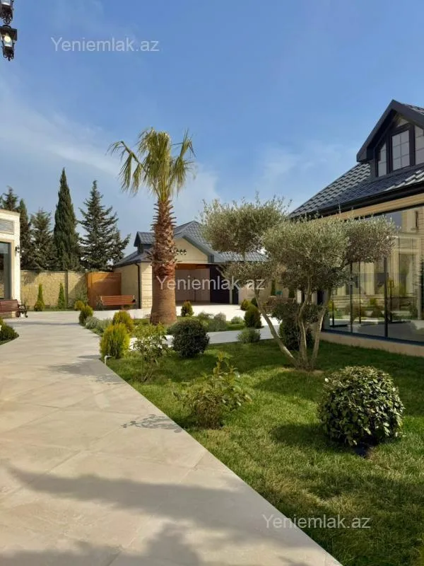 Satılır 7 otaqlı həyət evi 600 m²