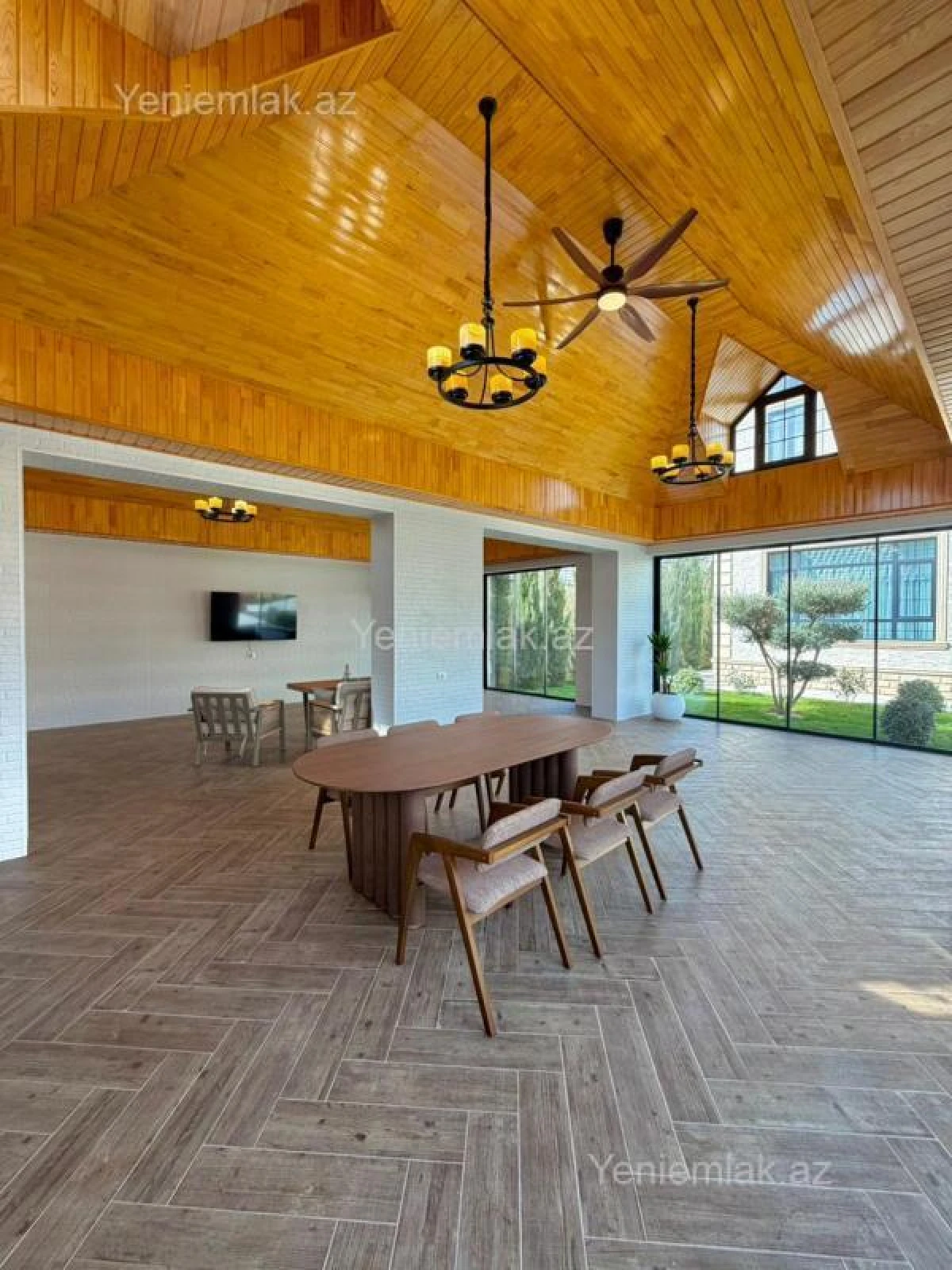 Satılır 7 otaqlı həyət evi 600 m²