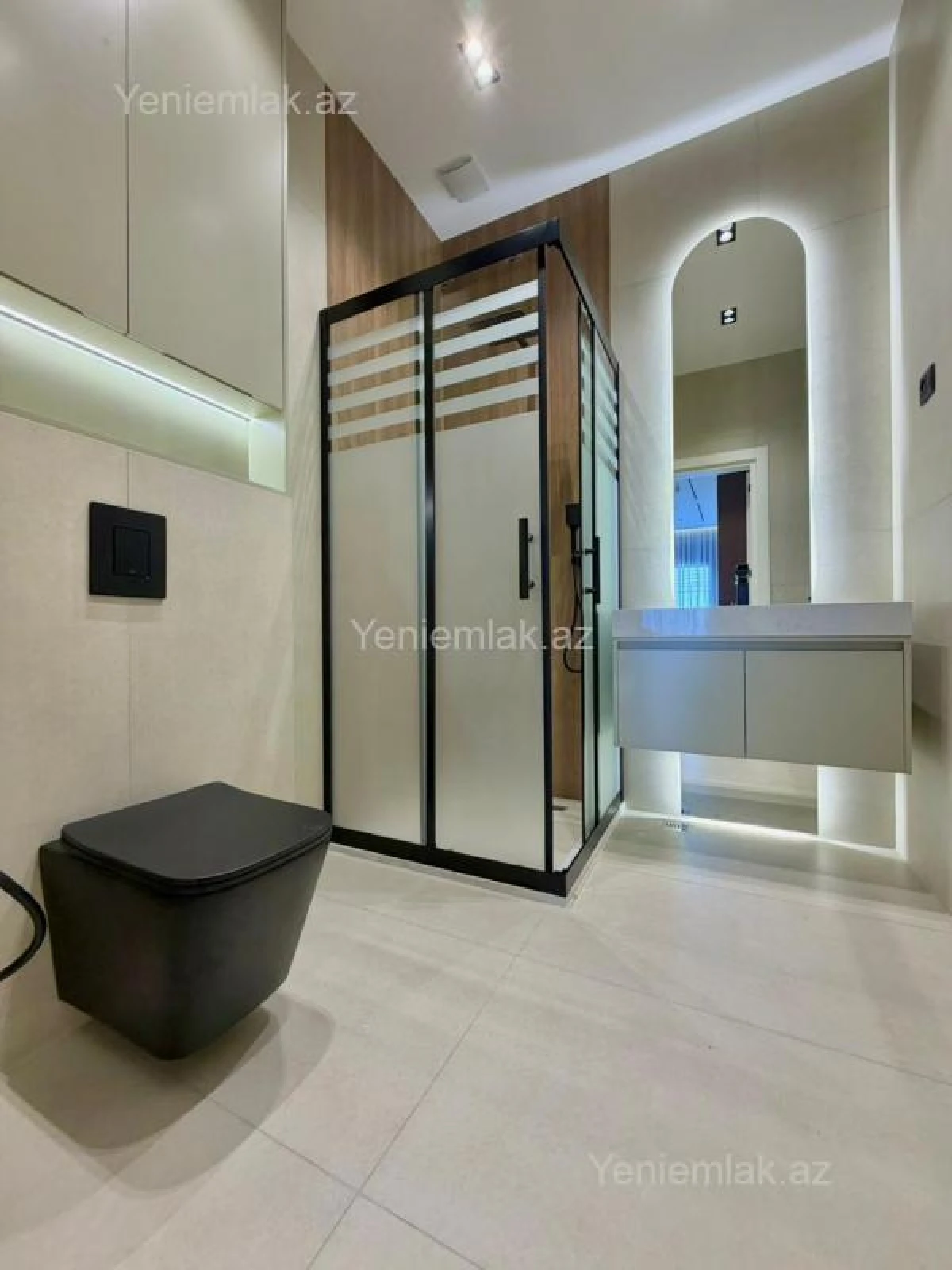 Satılır 5 otaqlı həyət evi 270 m²