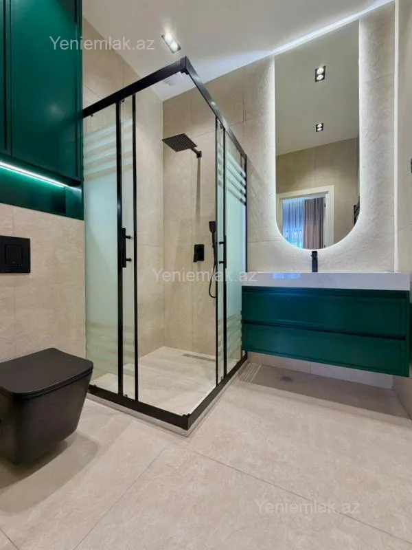 Satılır 5 otaqlı həyət evi 270 m²