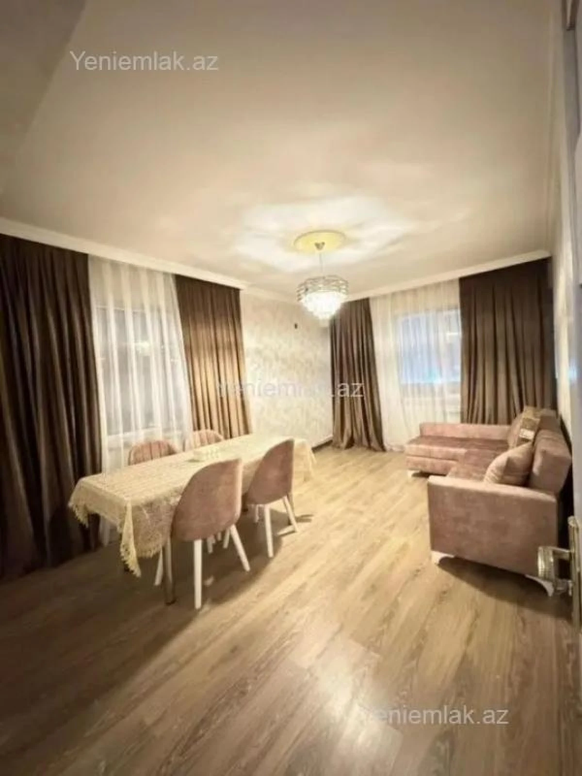Satılır 2 otaqlı köhnə tikili 60 m²