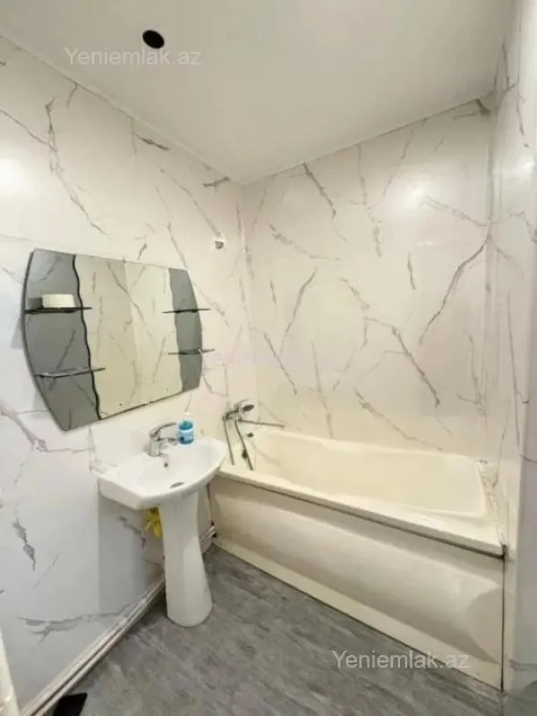Satılır 2 otaqlı köhnə tikili 60 m²