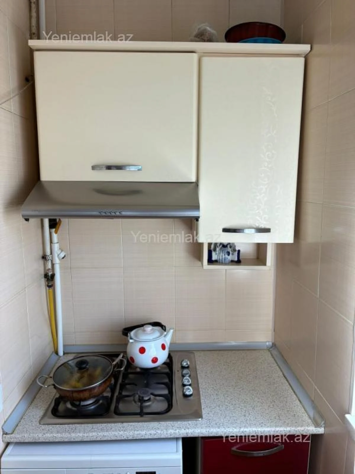 Satılır 3 otaqlı köhnə tikili 85 m²