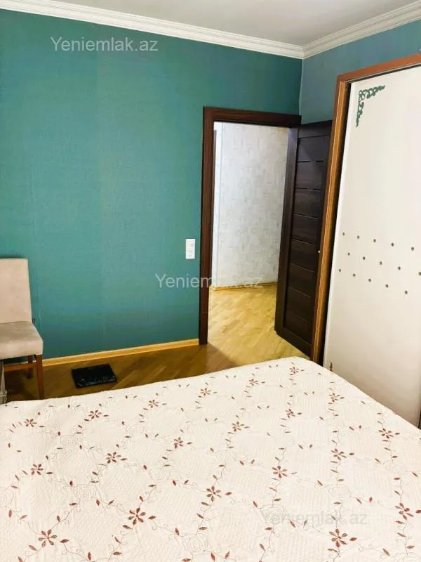 Satılır 3 otaqlı köhnə tikili 85 m²