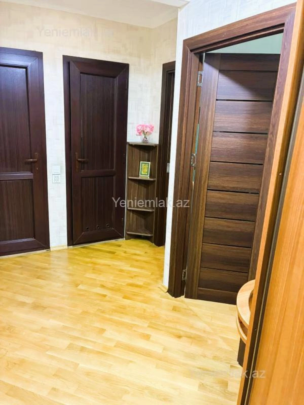 Satılır 3 otaqlı köhnə tikili 85 m²