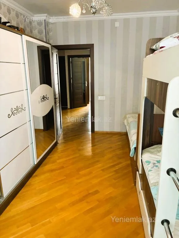 Satılır 3 otaqlı köhnə tikili 85 m²