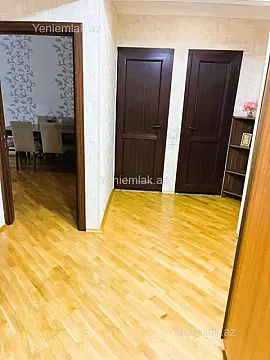 Satılır 3 otaqlı köhnə tikili 85 m²