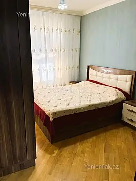 Satılır 3 otaqlı köhnə tikili 85 m²
