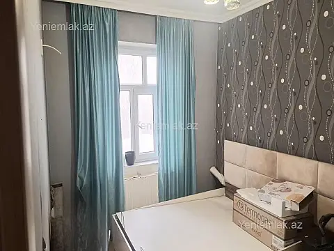 Satılır 3 otaqlı köhnə tikili 73 m²