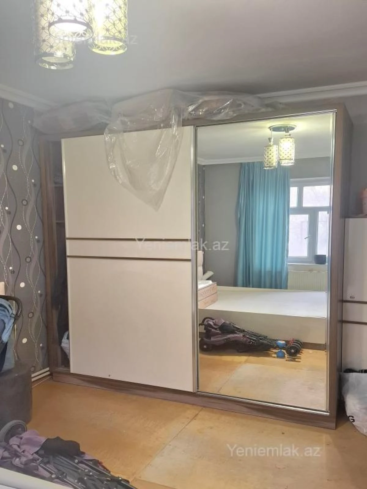 Satılır 3 otaqlı köhnə tikili 73 m²