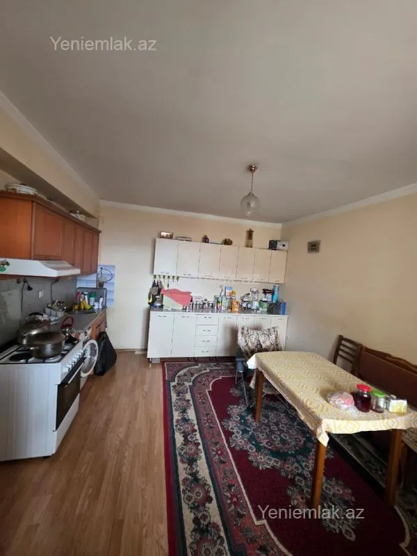 Satılır 3 otaqlı yeni tikili 100 m²